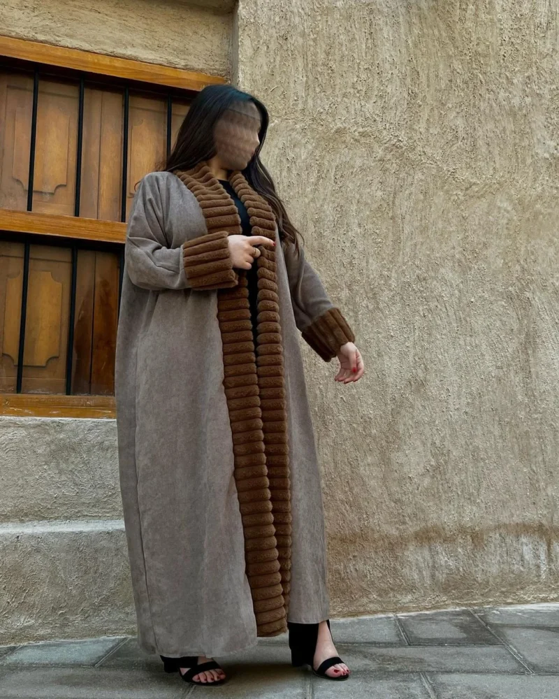 ⁦Classic Winter Coat/Abaya - Brown⁩ - الصورة ⁦11⁩