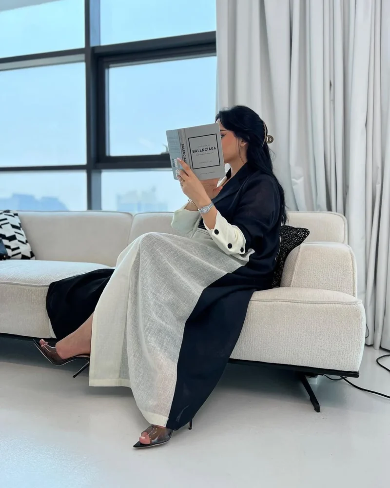 ⁦The blazer in linen⁩ - الصورة ⁦7⁩