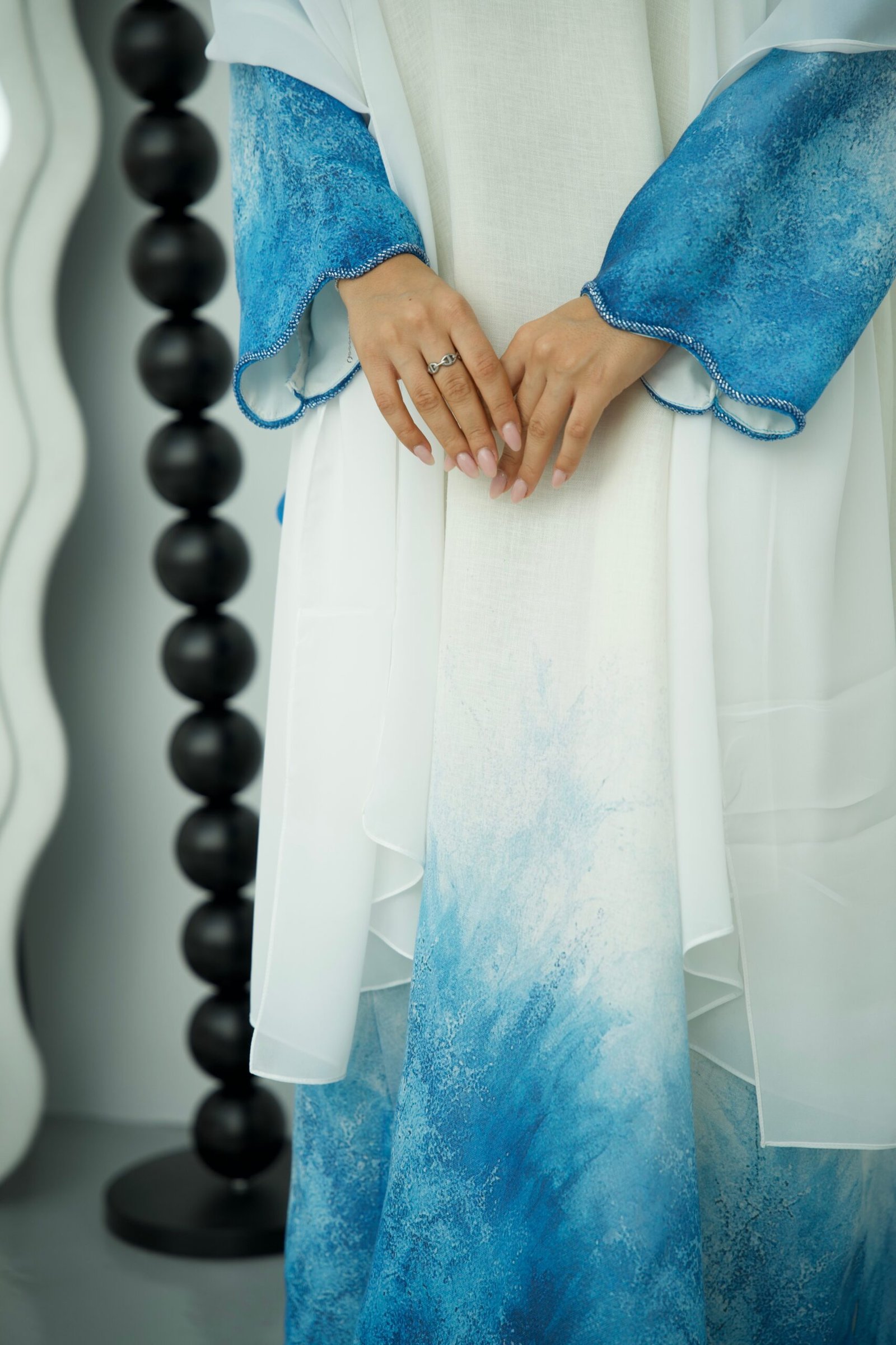 The clouds - blue - الصورة 7