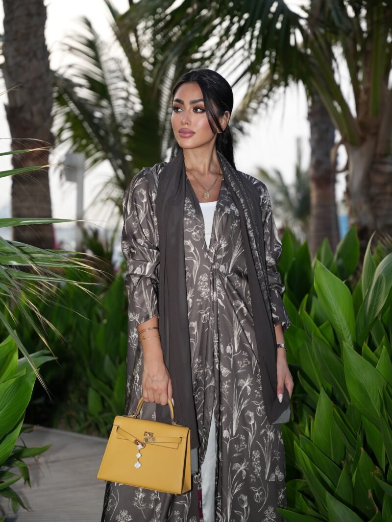 ⁦The silken bloom - olive⁩ - الصورة ⁦2⁩