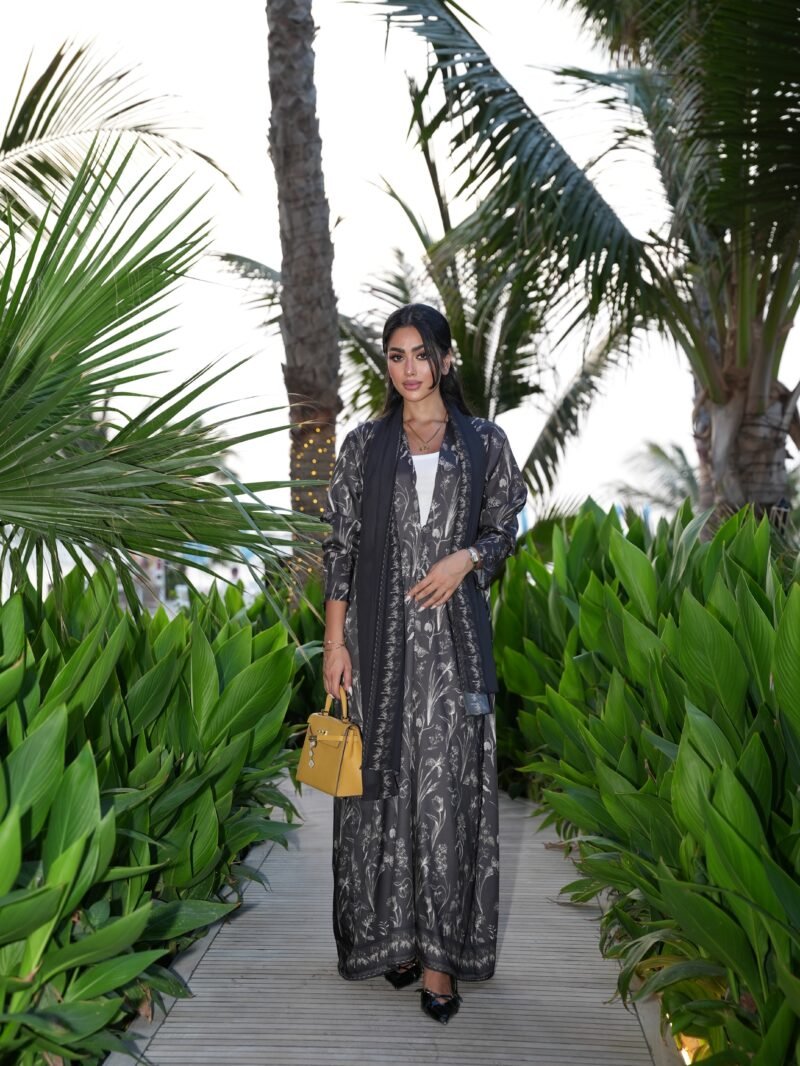 ⁦The silken bloom - black⁩ - الصورة ⁦12⁩