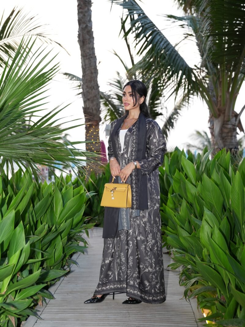 ⁦The silken bloom - black⁩ - الصورة ⁦8⁩