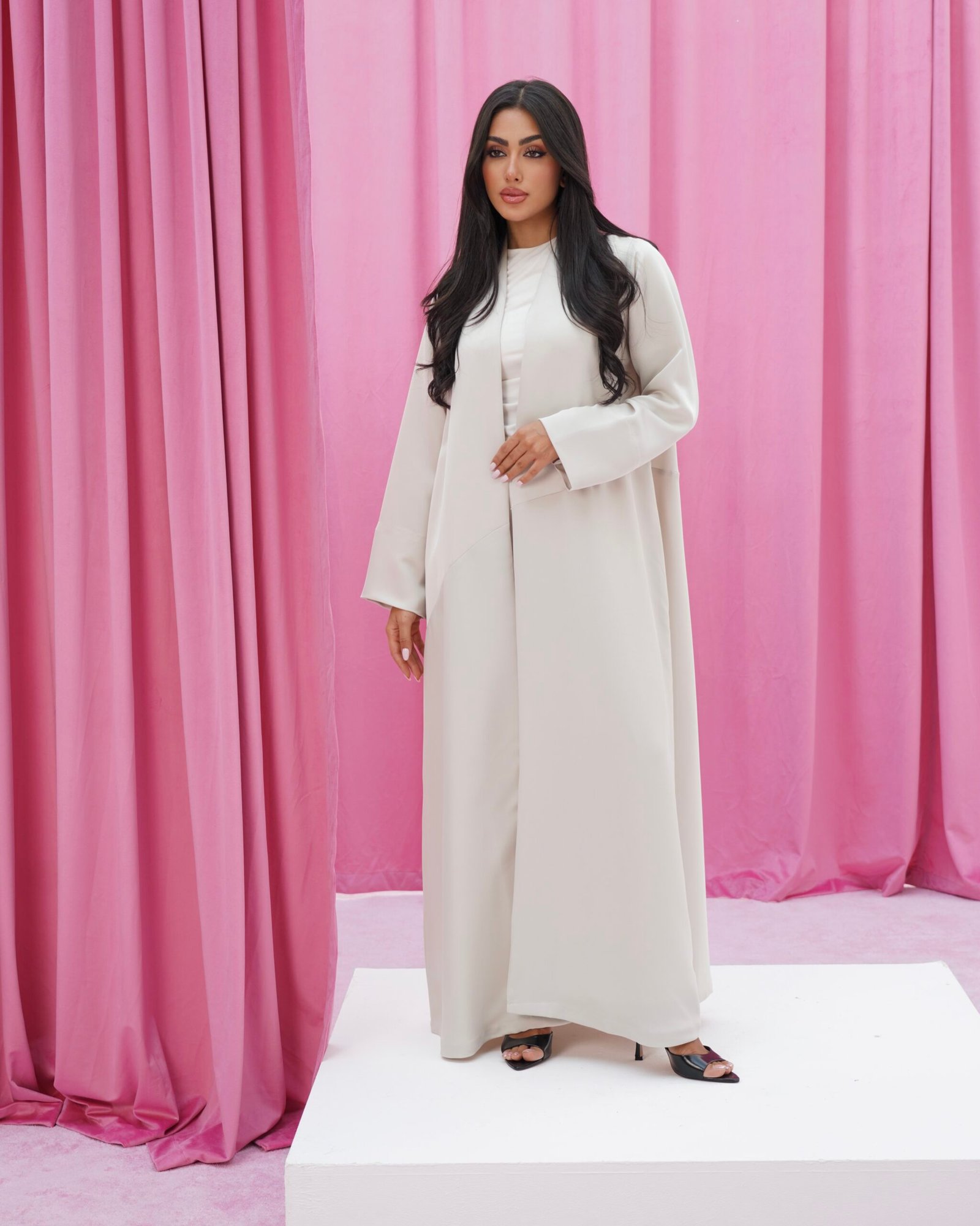 The Mii - off white - الصورة 5