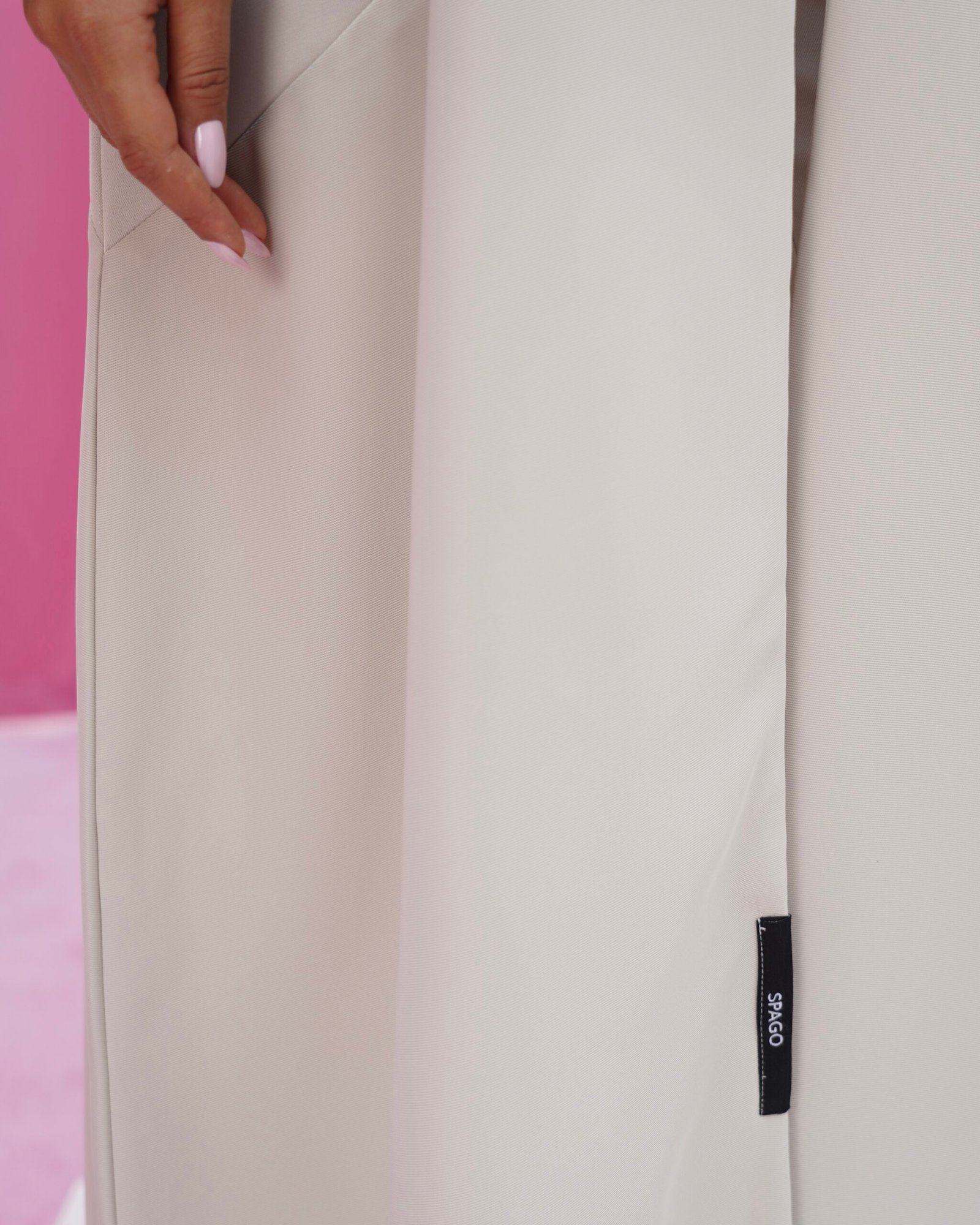 The Mii - off white - الصورة 9